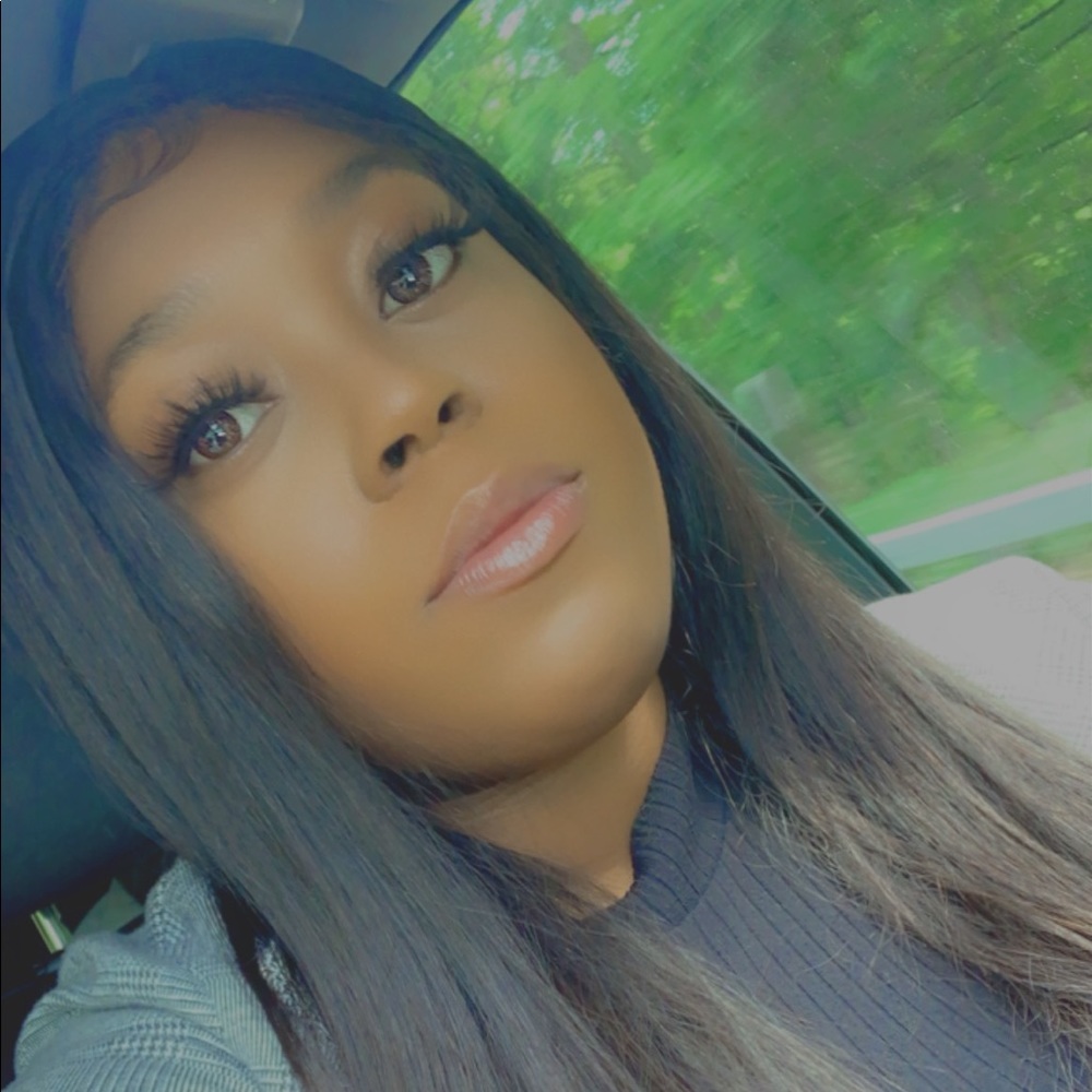 Meet your Posher, Teandra